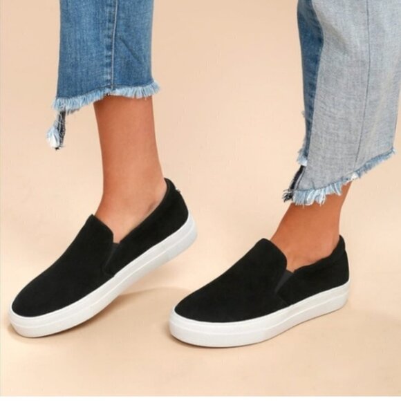 EC Steve Madden Black Suede Slip On Sneakers Size 6.5 - Picture 1 of 7